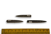 F 04352
<br/>
<br/>
<em></em>